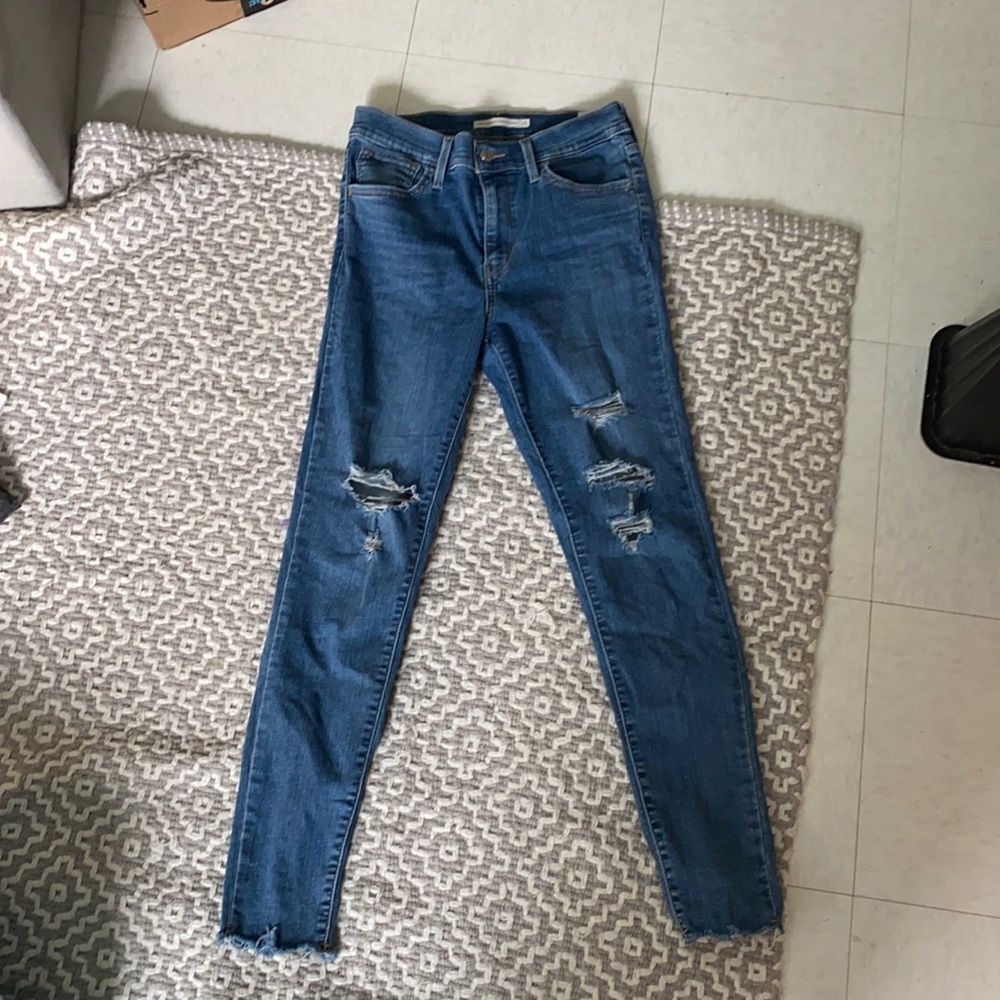 Levi’s 720 high rise super skinny ripped jeans
